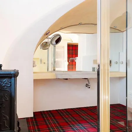 Apartment Roma 34 *